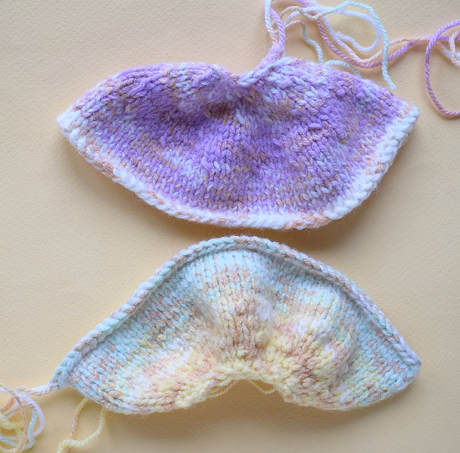 Blog-Inhaltsbild für 'Handyhalterung «Osterrasen» gestrickt'