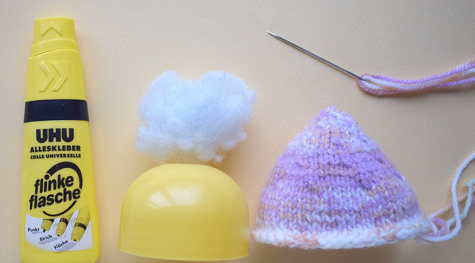 Blog-Inhaltsbild für 'Handyhalterung «Osterrasen» gestrickt'