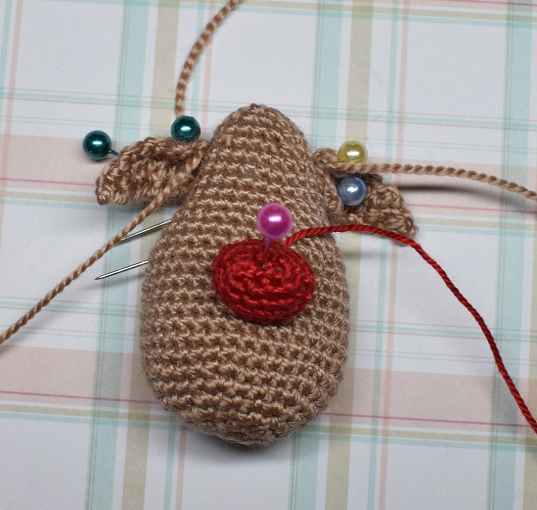 Blog content image for 'Deer - New Year Festive Brooche'