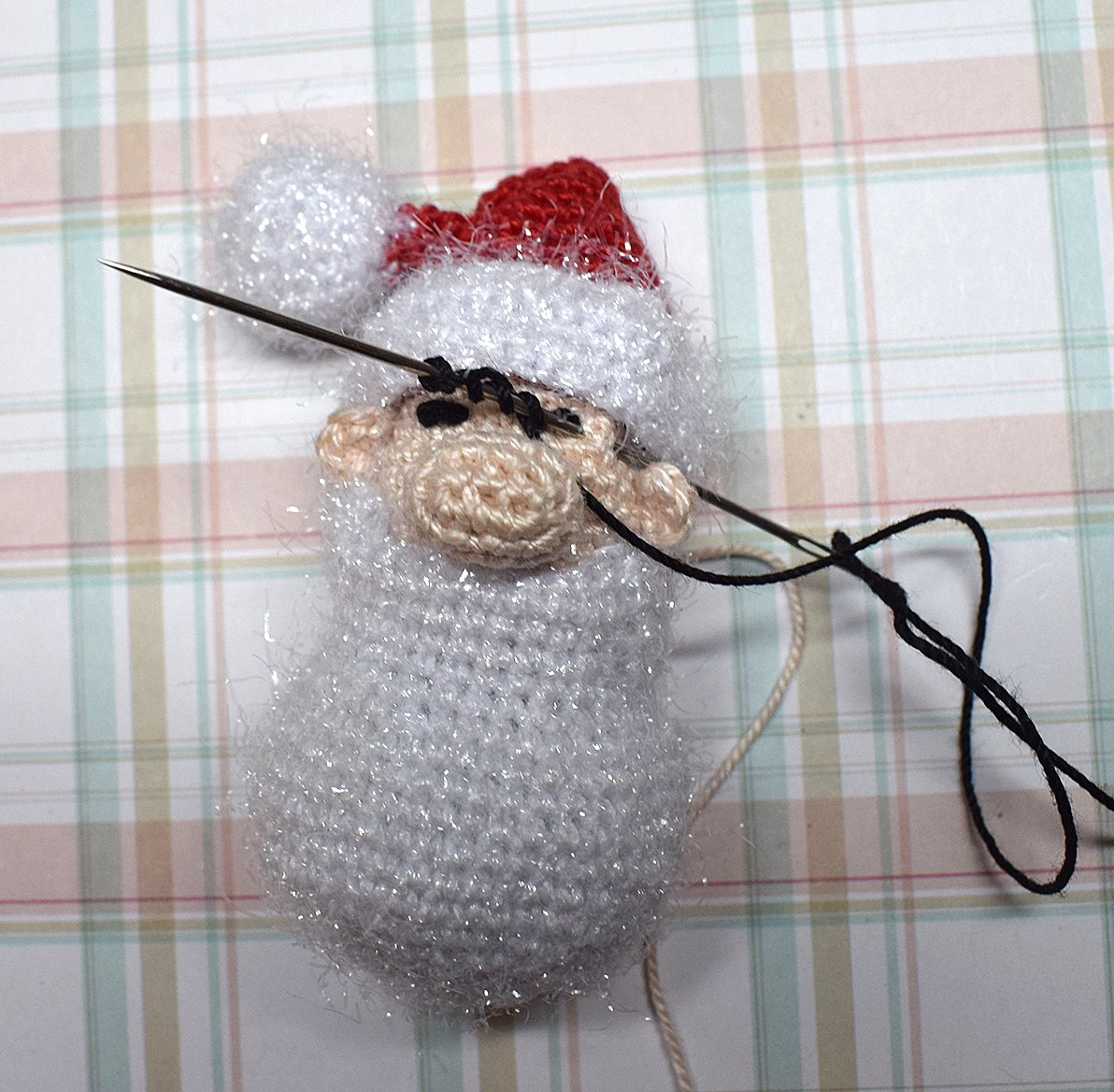 Blog-Inhaltsbild für 'Santa - Weihnachtsbroschen'