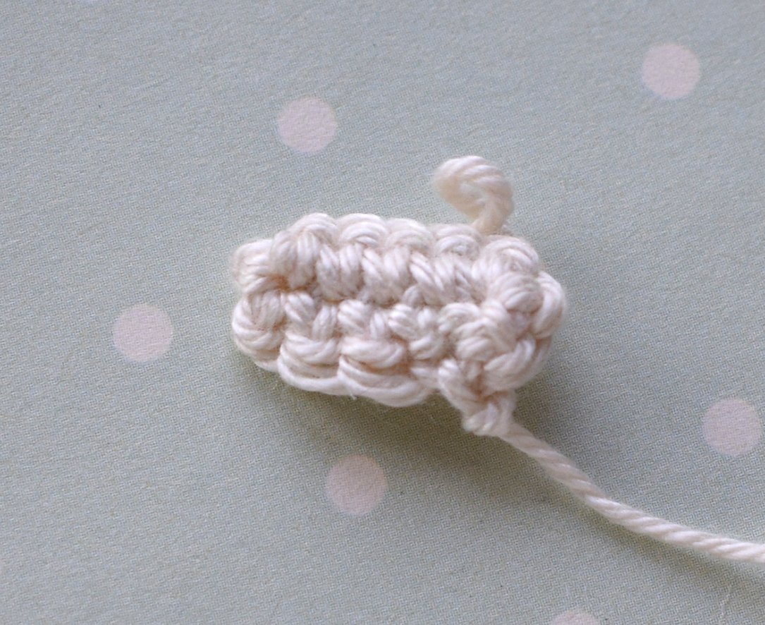 Blog content image for 'Crochet Magnet "Apple with Worm"'
