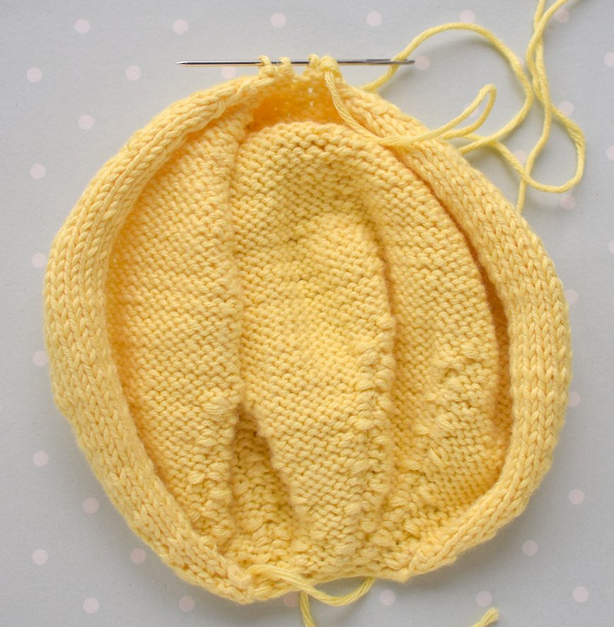 Blog-Inhaltsbild für 'Gestrickter Magnet „Apfel mit Wurm“'