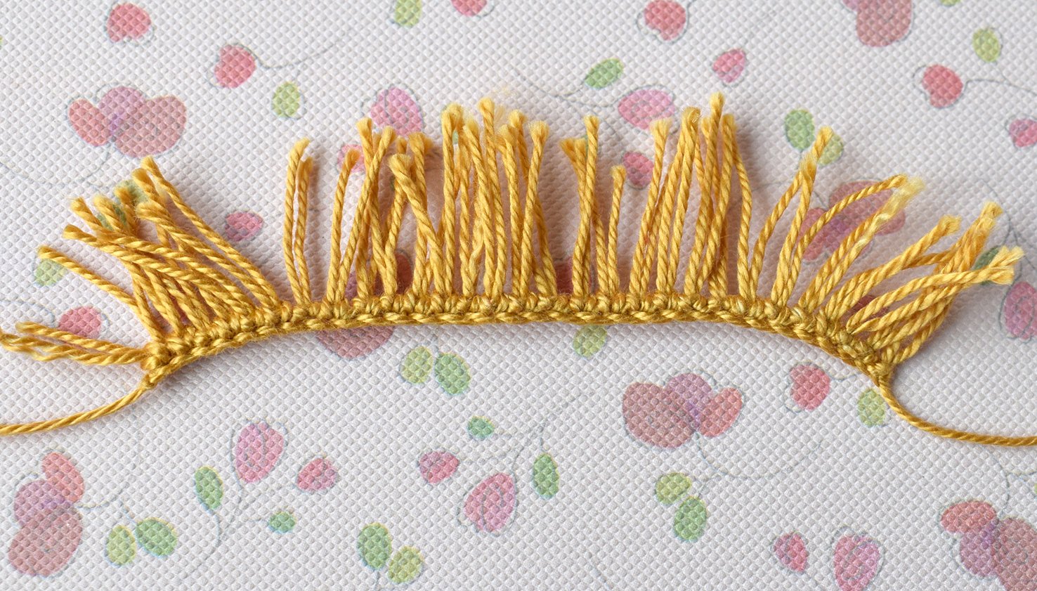 Blog-Inhaltsbild für 'Gehäkelte Fibula Brosche «Das Herz»'