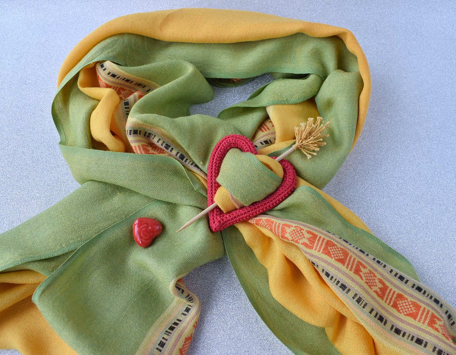 Blog-Inhaltsbild für 'Gehäkelte Fibula Brosche «Das Herz»'