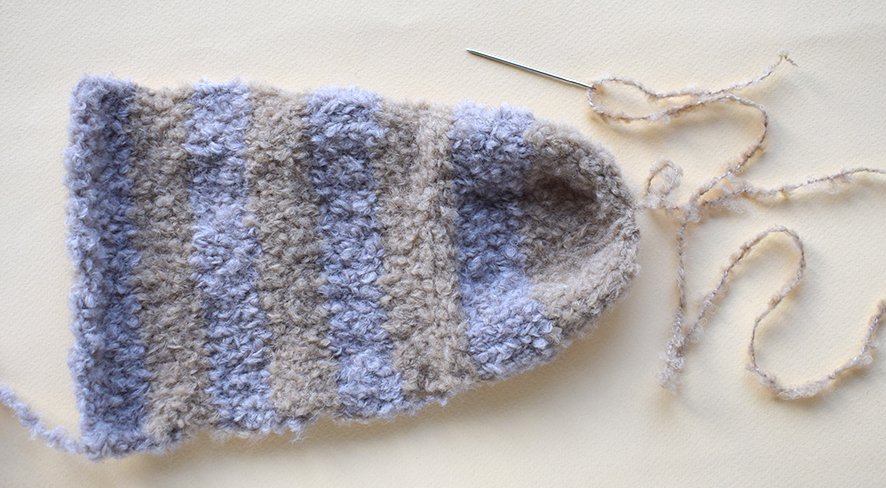 Blog content image for 'Knitting pattern for a "cat and mouse" cushion'