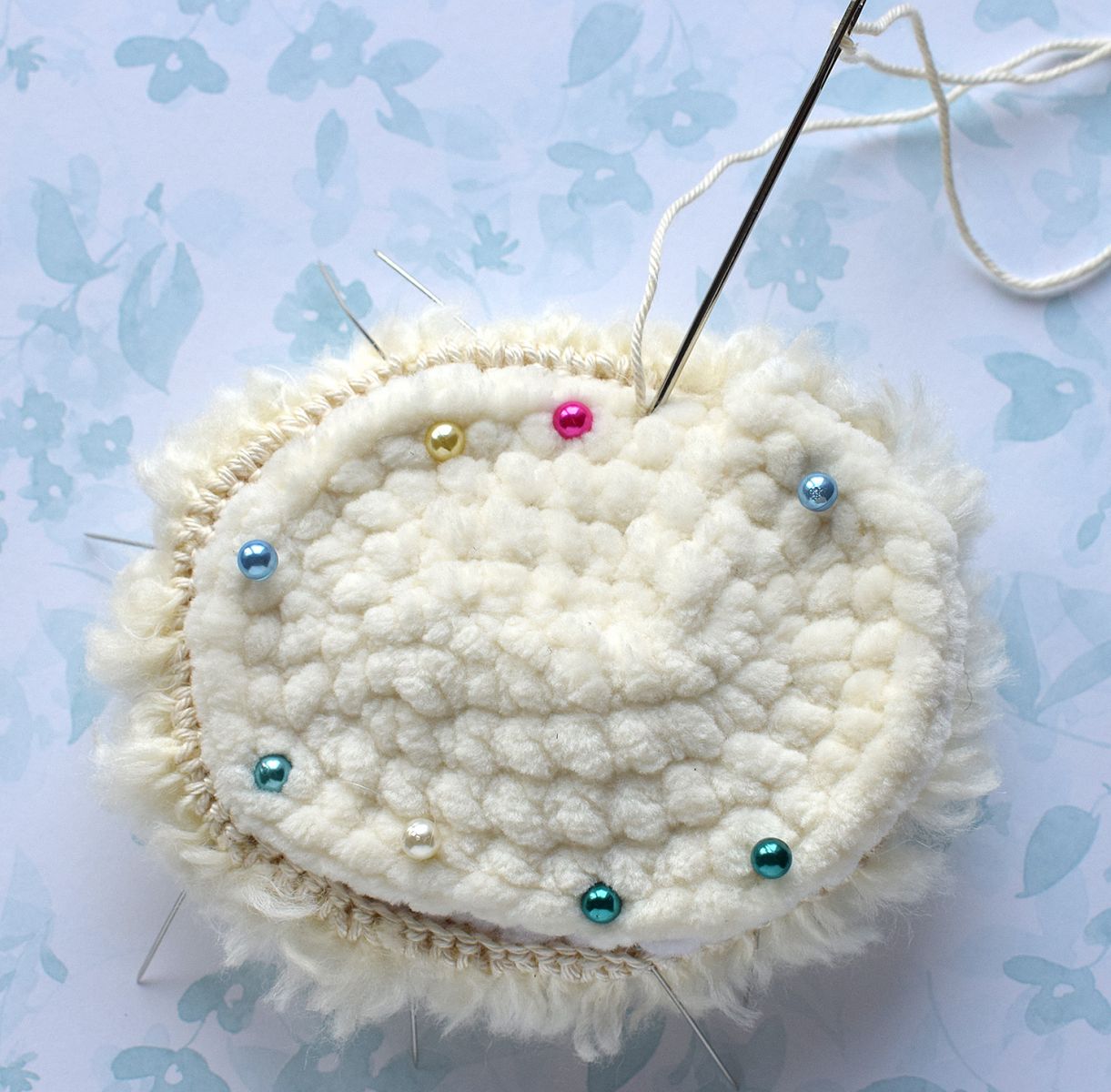 Blog-Inhaltsbild für 'Haarreif flauschige Bärenohren'