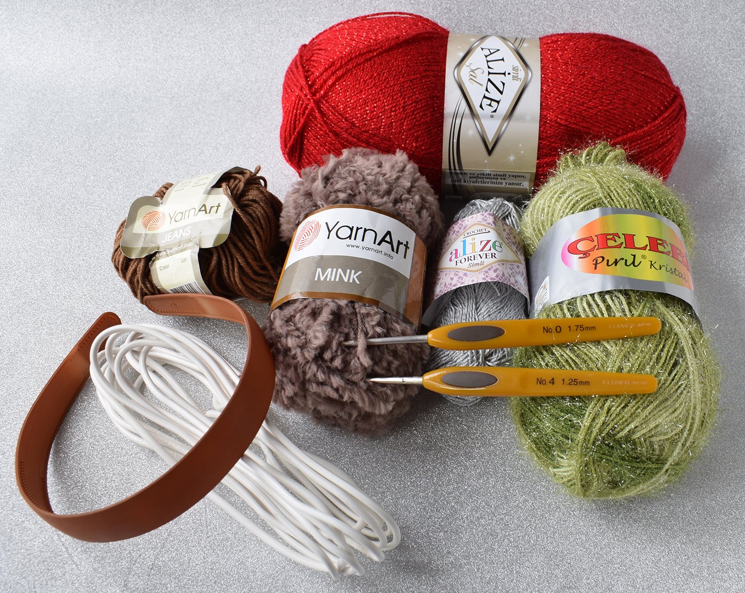 Blog content image for 'Ободок «Рожки рождественского оленя»'