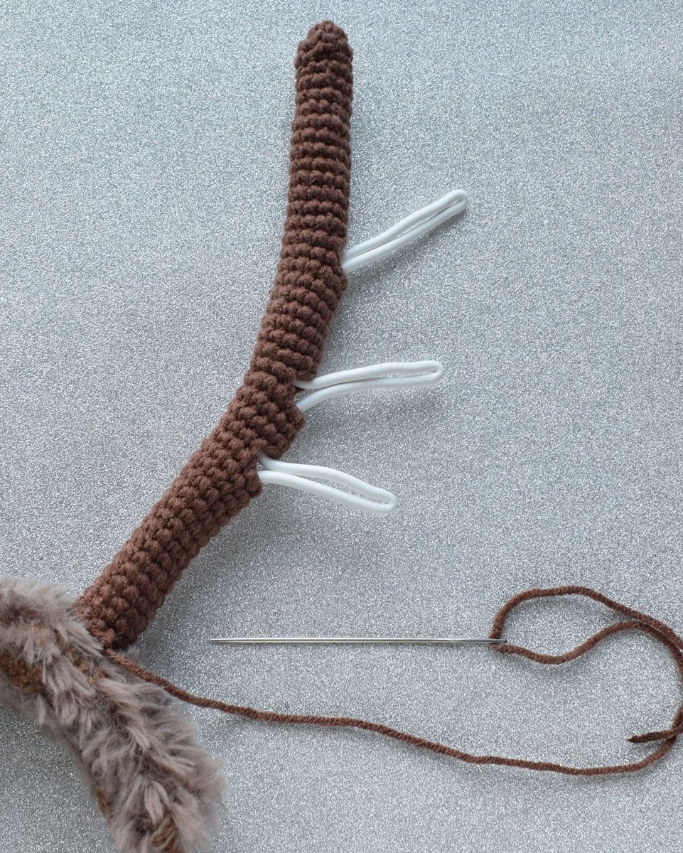 Blog content image for 'Ободок «Рожки рождественского оленя»'