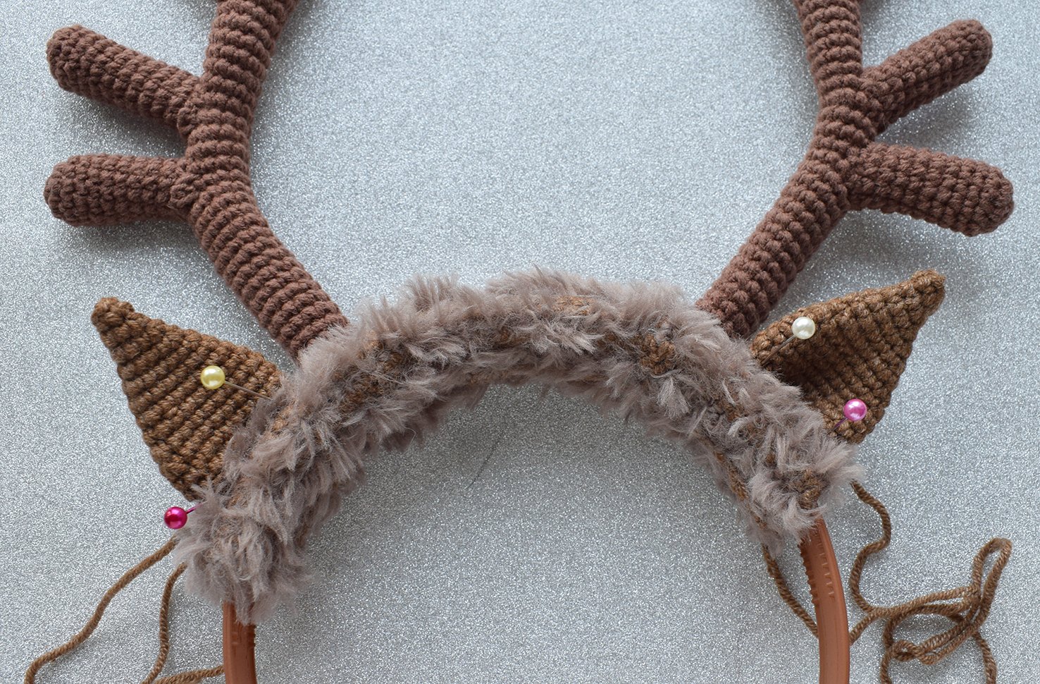 Blog content image for 'Ободок «Рожки рождественского оленя»'