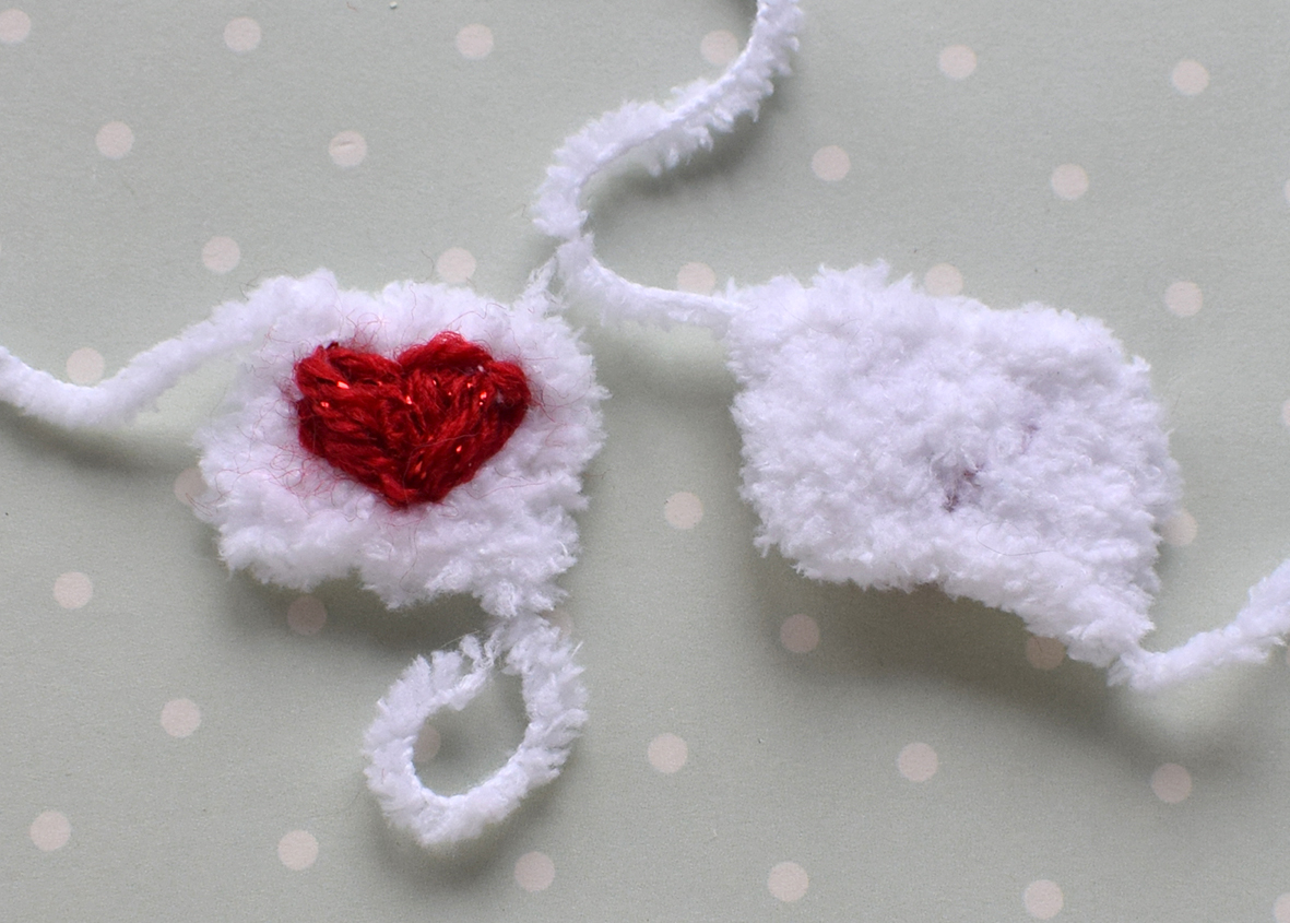 Blog content image for 'Decorative cover for eggs « bear in a sweater ». 2 in 1 - crochet + knitting'