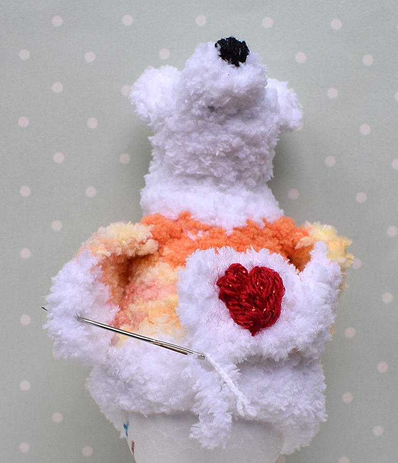 Blog content image for 'Decorative cover for eggs « bear in a sweater ». 2 in 1 - crochet + knitting'