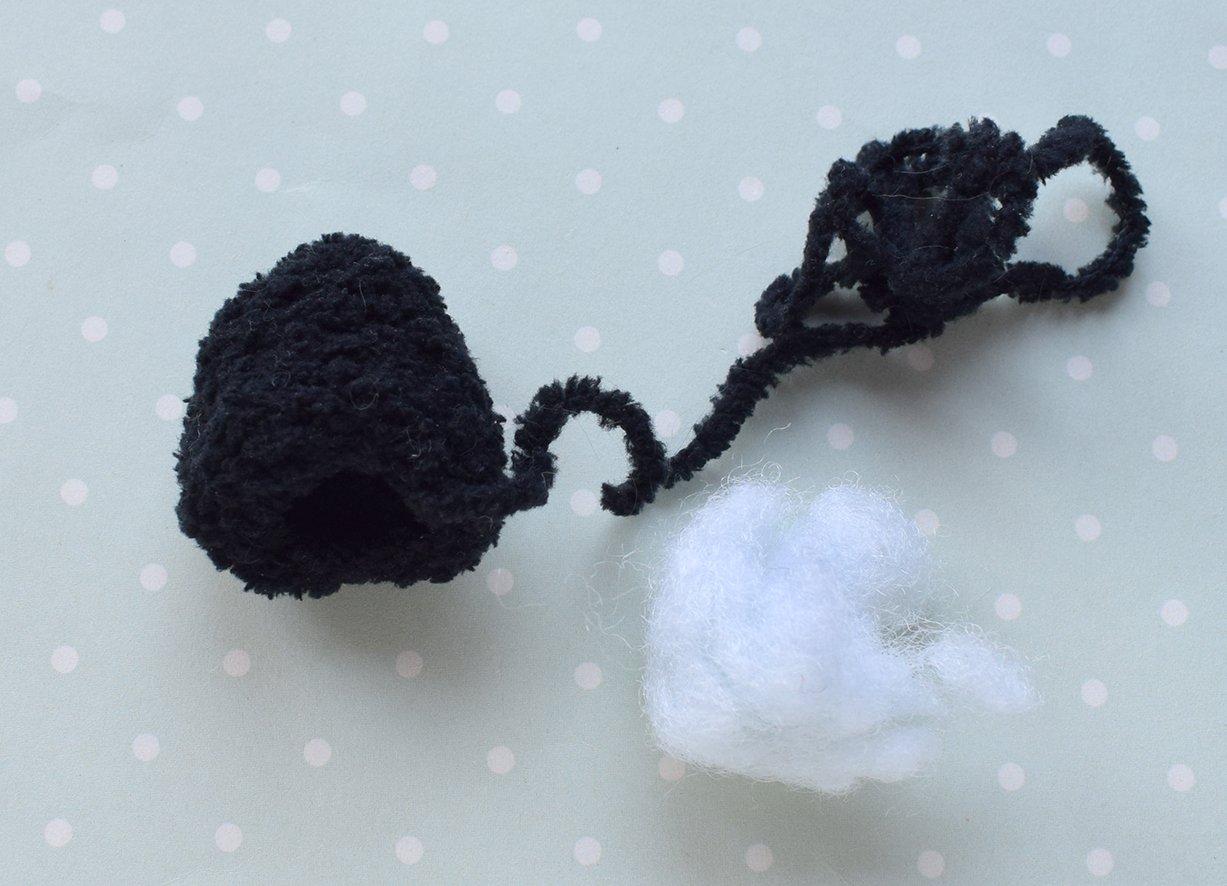 Blog content image for 'Decorative cover for eggs «Penguin». 2 in 1 - crochet + knitting'
