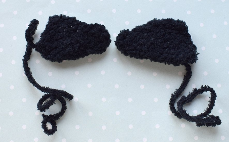 Blog-Inhaltsbild für 'Dekorative "Pinguin" Eierbecher/ Eierwärmer. 2 in 1 - Häkeln + Stricken'