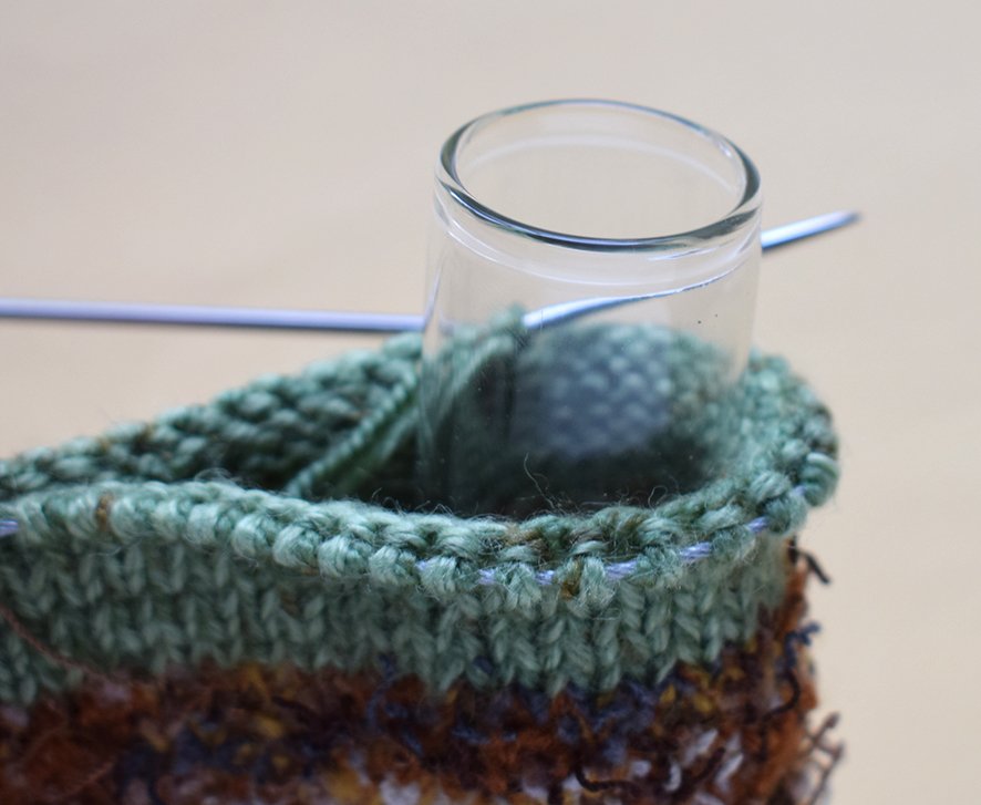 Blog content image for 'Interior vase «meadow» knitted'