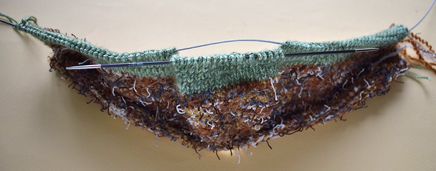 Blog content image for 'Interior vase «meadow» knitted'