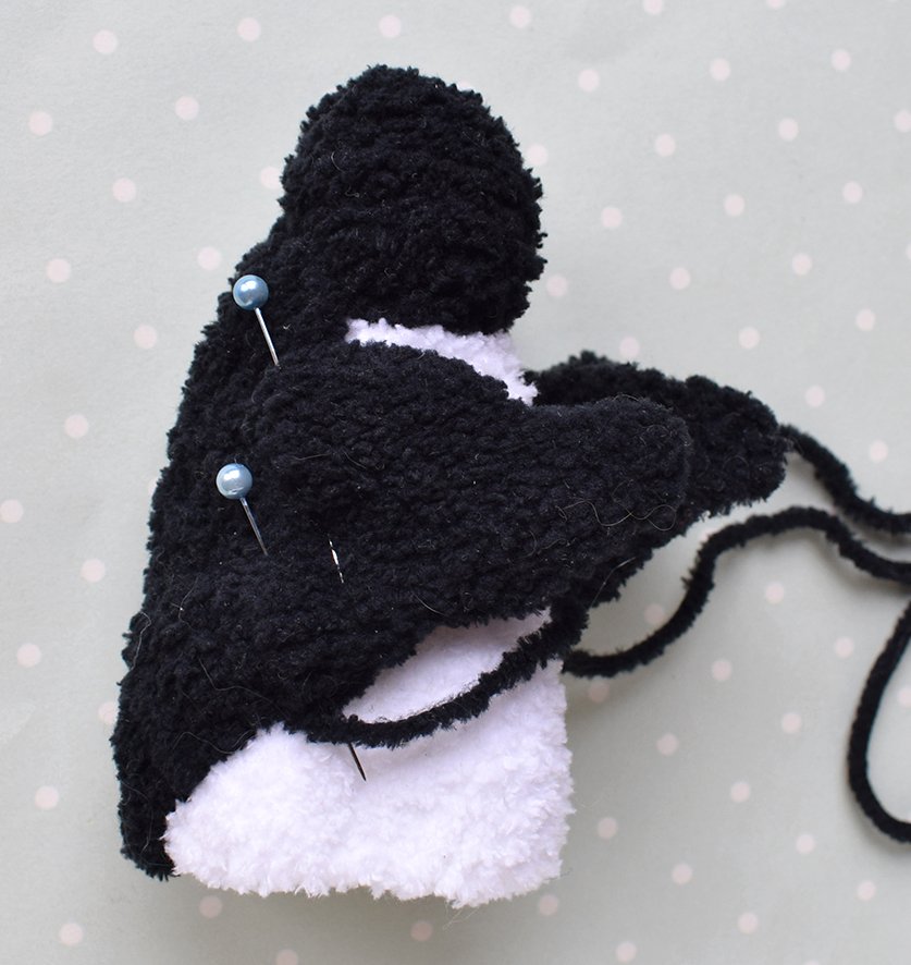 Blog-Inhaltsbild für 'Dekorative "Pinguin" Eierbecher/ Eierwärmer. 2 in 1 - Häkeln + Stricken'