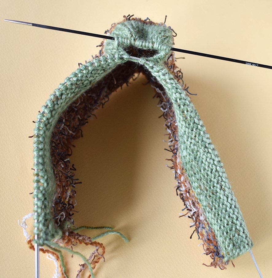 Blog-Inhaltsbild für 'Innenvase «Wiese» Stricken'