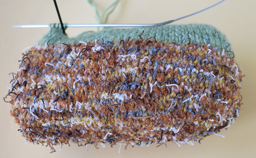 Blog content image for 'Interior vase «meadow» knitted'