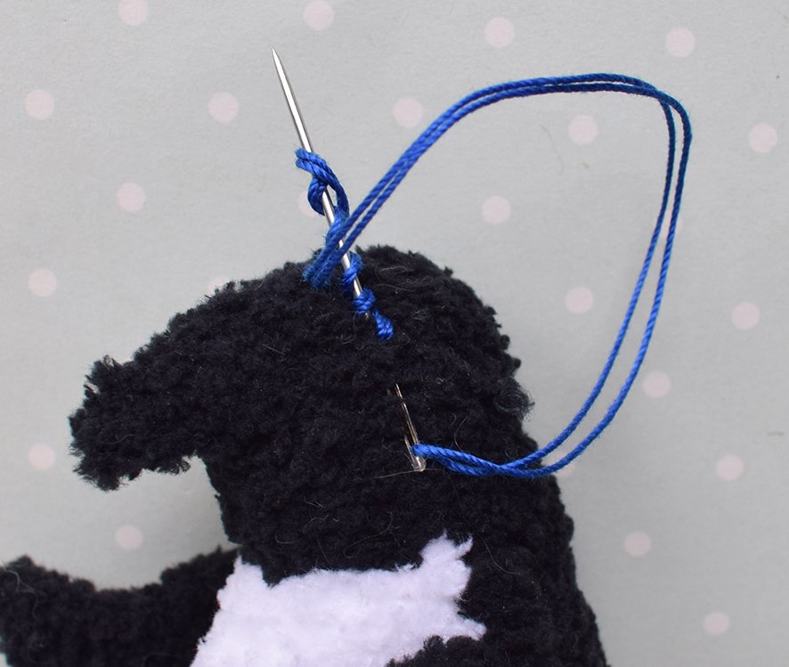 Blog-Inhaltsbild für 'Dekorative "Pinguin" Eierbecher/ Eierwärmer. 2 in 1 - Häkeln + Stricken'