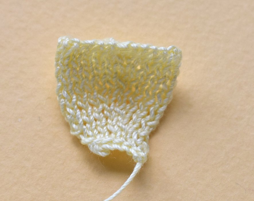 Blog content image for 'Interior vase «meadow» knitted'