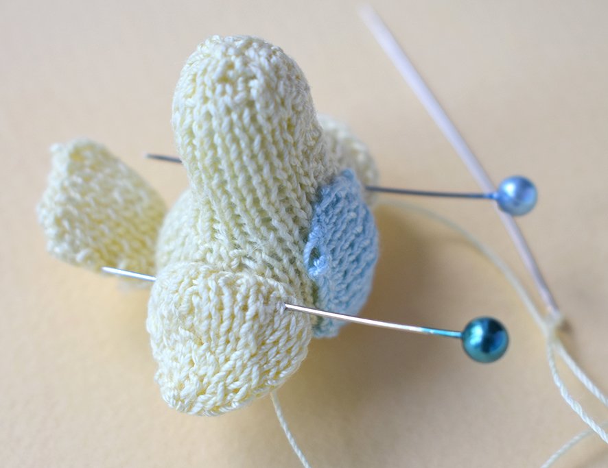 Blog content image for 'Interior vase «meadow» knitted'