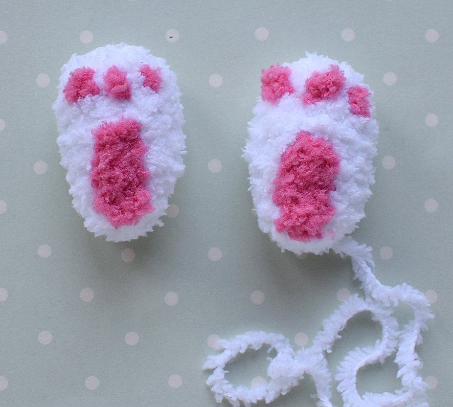 Blog content image for 'The Easter Bunny. 2 in 1 - crochet + knitting'