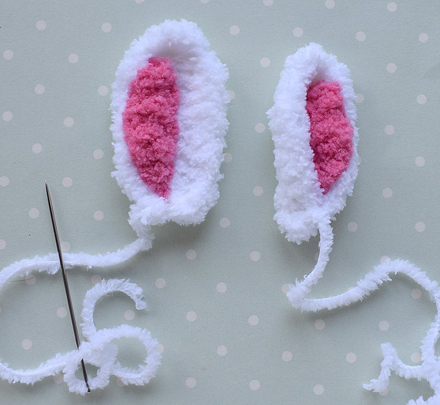 Blog content image for 'The Easter Bunny. 2 in 1 - crochet + knitting'