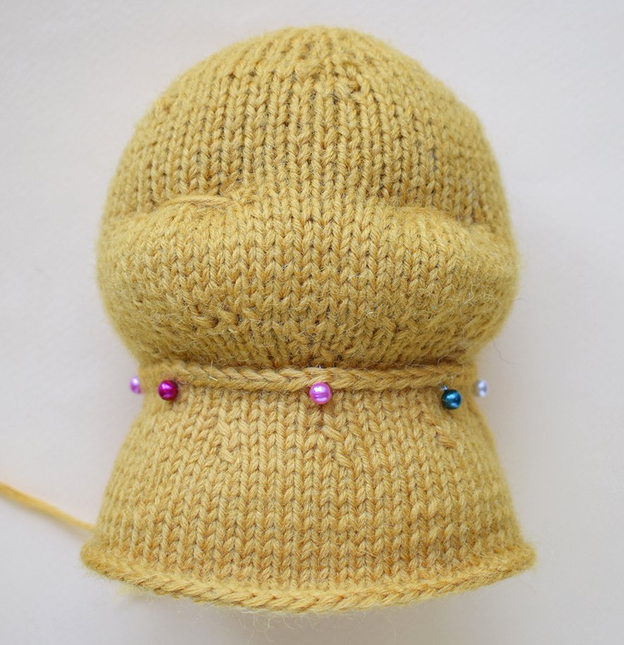 Blog content image for 'Knitted funny water bottle case «Caterpillar»'
