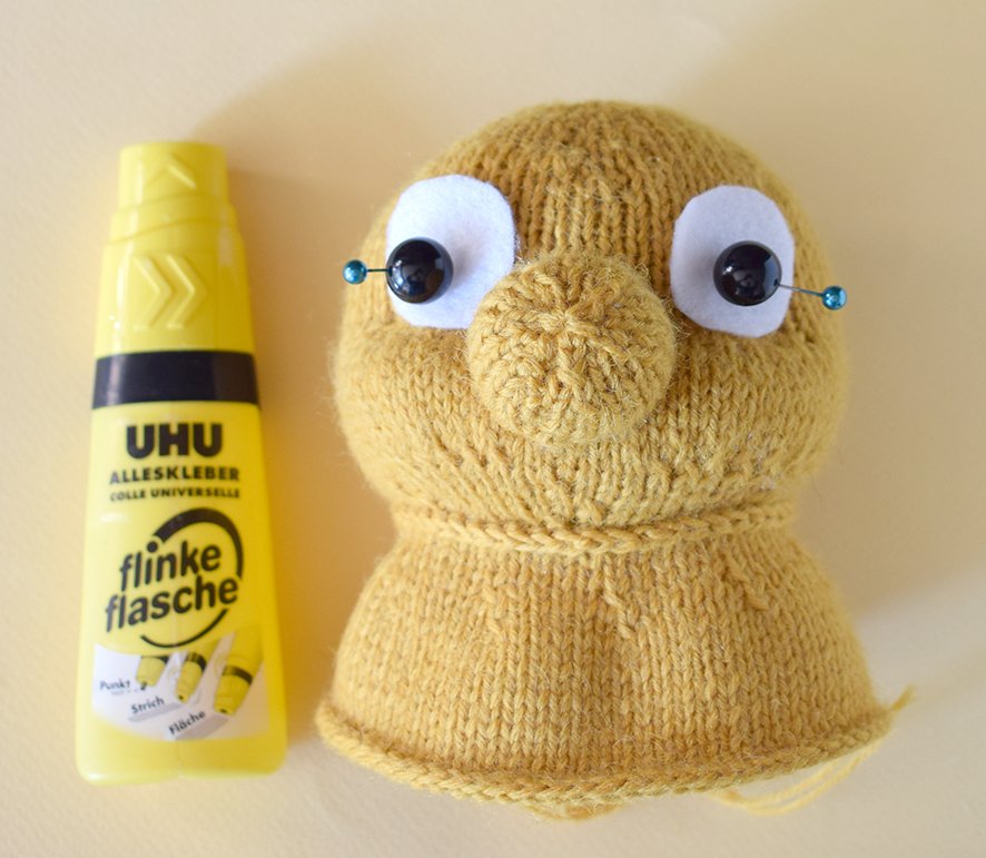Blog content image for 'Knitted funny water bottle case «Caterpillar»'