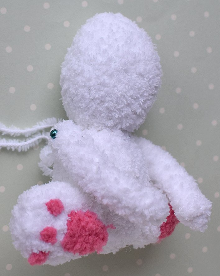 Blog content image for 'The Easter Bunny. 2 in 1 - crochet + knitting'