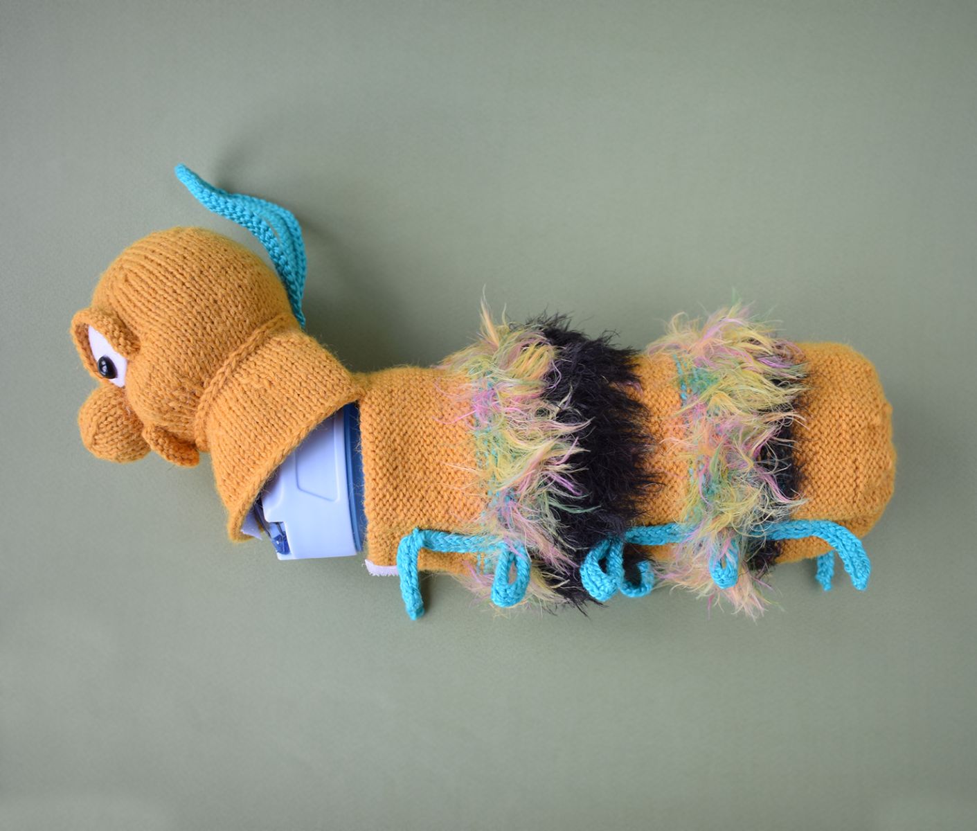 Blog content image for 'Knitted funny water bottle case «Caterpillar»'