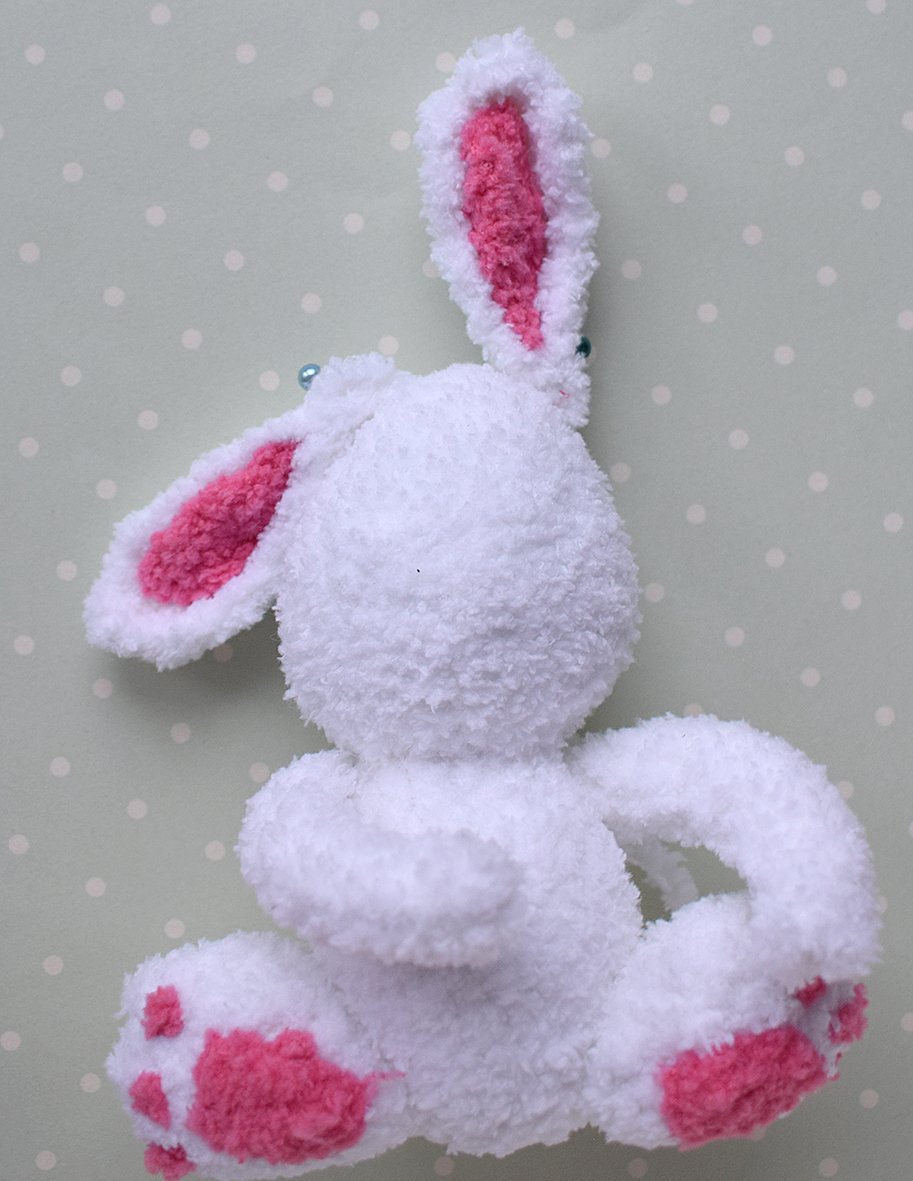 Blog content image for 'The Easter Bunny. 2 in 1 - crochet + knitting'