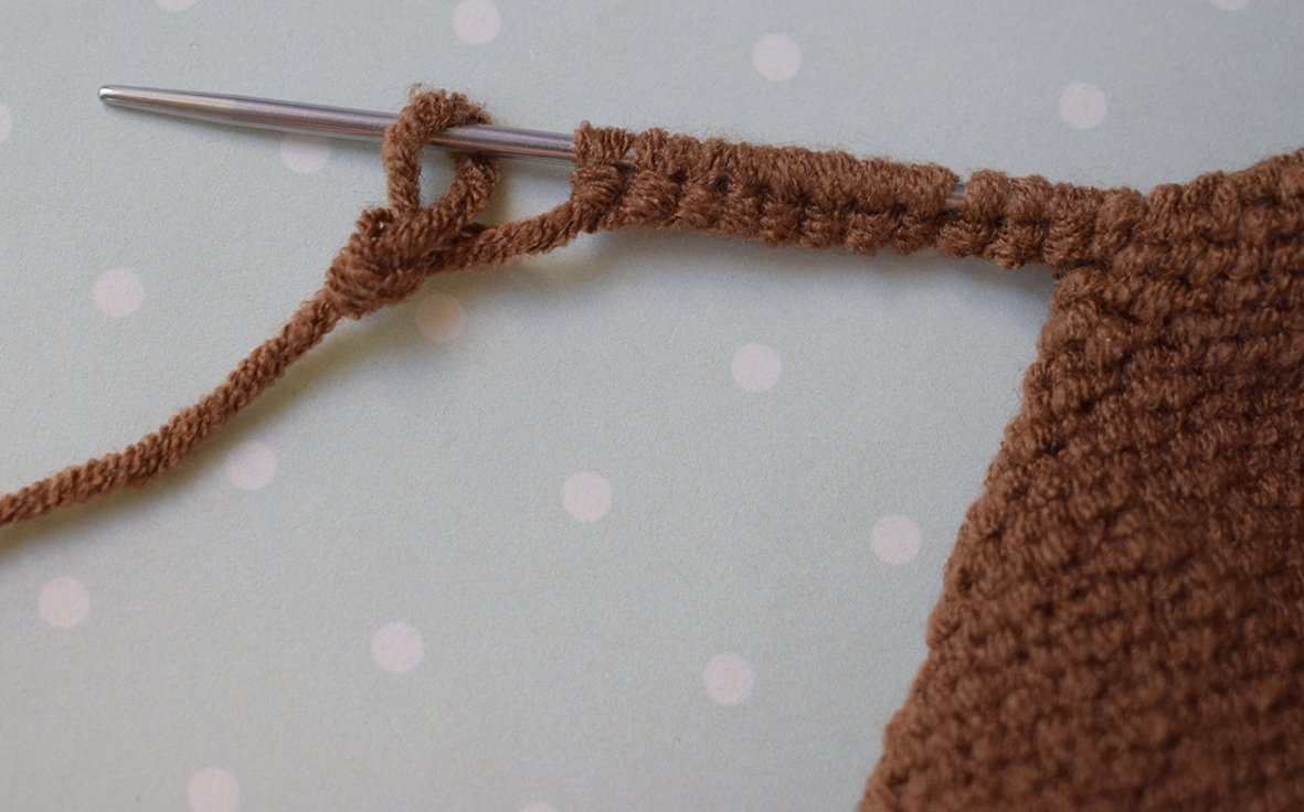 Blog content image for 'Knitted Dog waste bag holder'