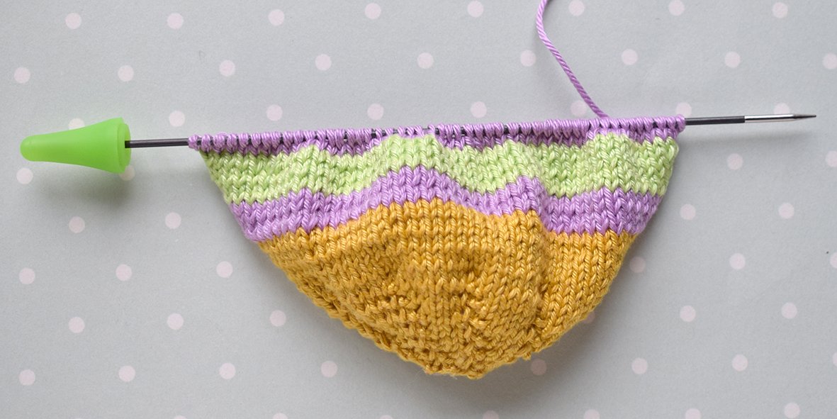 Blog content image for 'The Easter Bunny. 2 in 1 - crochet + knitting'