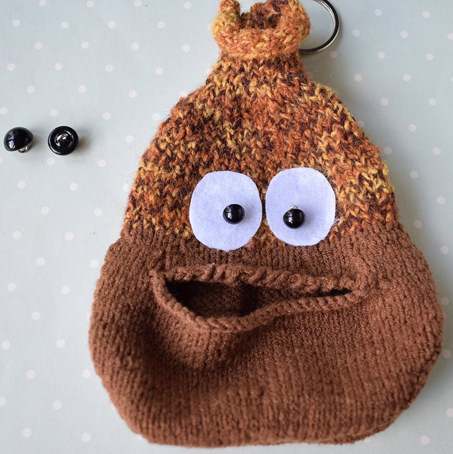 Blog-Inhaltsbild für 'Gestrickter Halter für Hundekotbeutel'