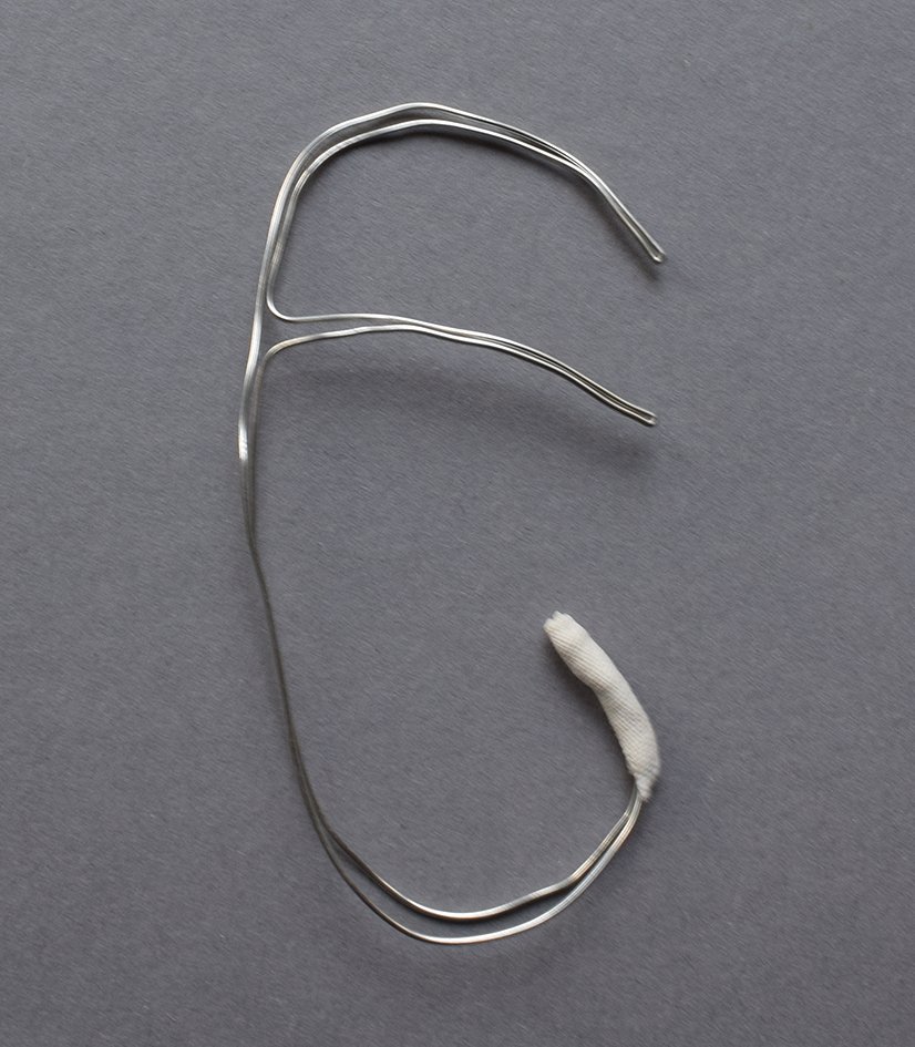 Blog-Inhaltsbild für 'Gratis Häkelanleitung Ohrklemme für Halloween: „Das Hundegespenst“'