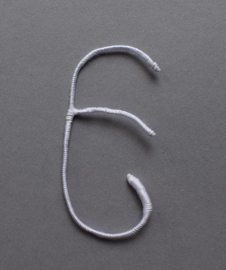 Blog-Inhaltsbild für 'Gratis Häkelanleitung Ohrklemme für Halloween: „Das Hundegespenst“'