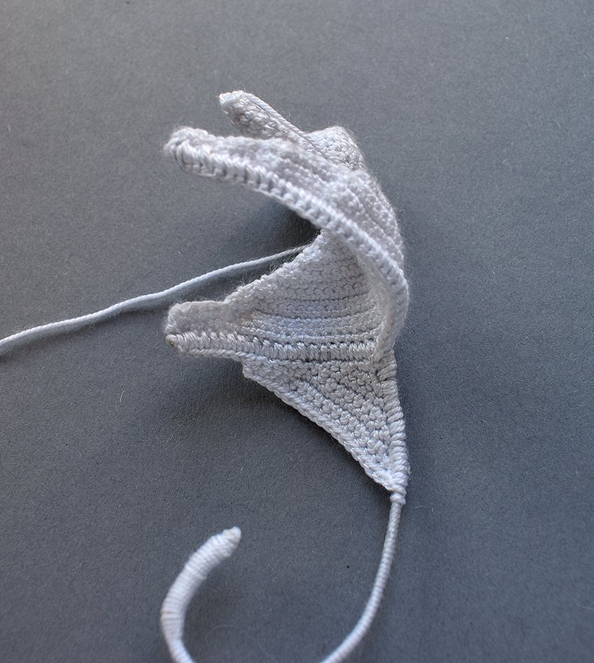 Blog-Inhaltsbild für 'Gratis Häkelanleitung Ohrklemme für Halloween: „Das Hundegespenst“'