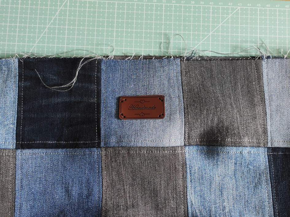 Blog-Inhaltsbild für 'Kostenlose Nähanleitung Upcycling - Jeansbeutel'