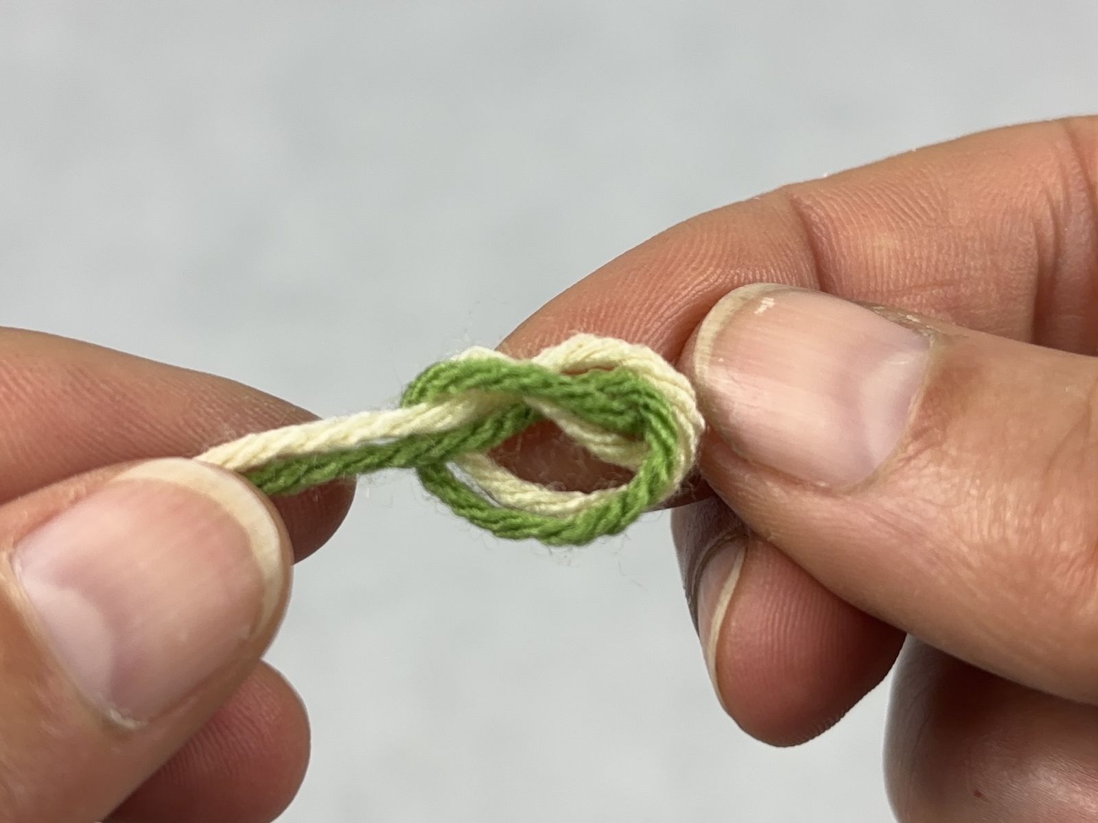 Blog content image for 'Knitting Double-Faced Fabric: The Most Important Edge Techniques, Simply Explained'