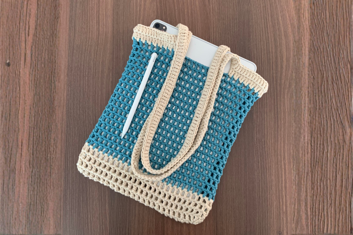 Blog content image for 'Easy Crochet Tote Bag Pattern'