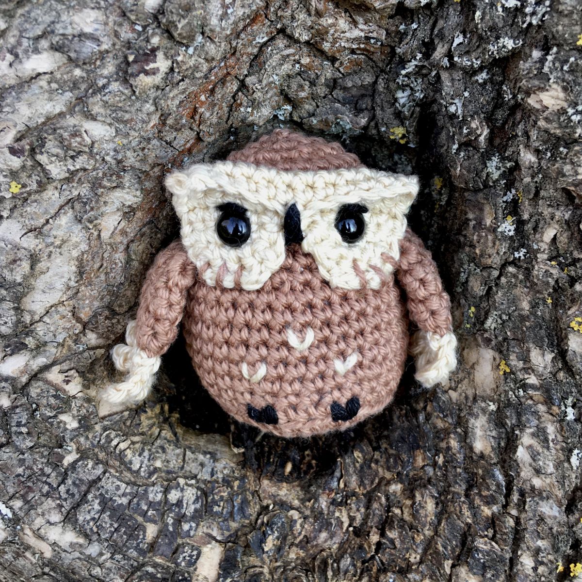 Blog content image for 'Free crochet pattern for Ella the owl'