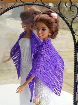 Blog-Inhaltsbild für 'Gratis: Häkelanleitung Dreiecktuch für kleine Anziehpuppen'