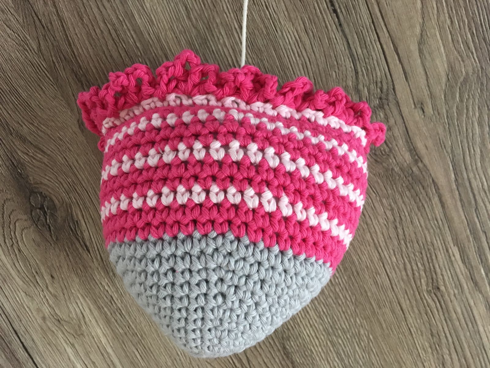 Blog-Inhaltsbild für 'Kostenlose Häkelanleitung, Spieluhr Maus Marla'