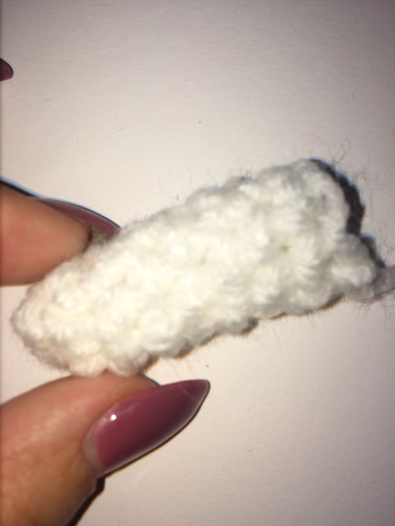 Blog-Inhaltsbild für 'Kostenlose Häkelanleitung - Kleine Frühlingsanhänger'