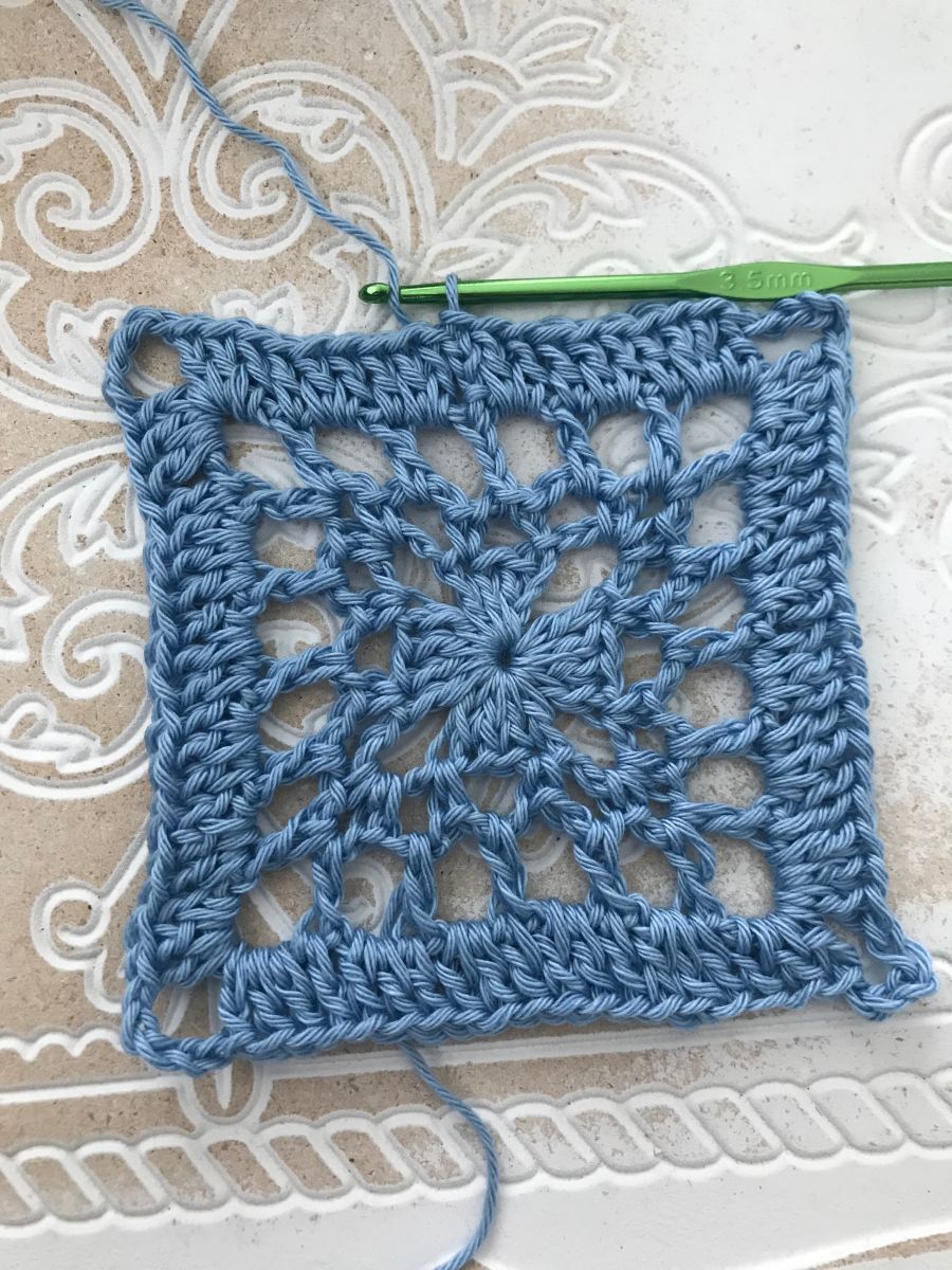 Blog-Inhaltsbild für 'Häkelanleitung Tasche 12'