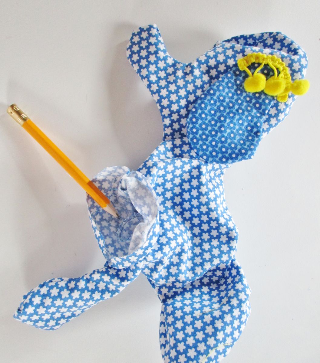 Blog-Inhaltsbild für 'PudelLiebe: Nähe Dir eine Pudelfamilie! Zum Spielen, Bewundern und Liebhaben, das Freebook für das Kuscheltier in zwei Größen: Pudel Hund'