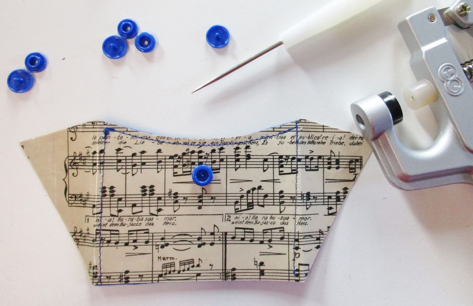 Blog-Inhaltsbild für 'Nähe Dir eine Geldbörse aus Papier! Dein Liebligsmotiv wird Dich überall begleiten als Brieftasche, Geldbeutel, Portemonnaie...'