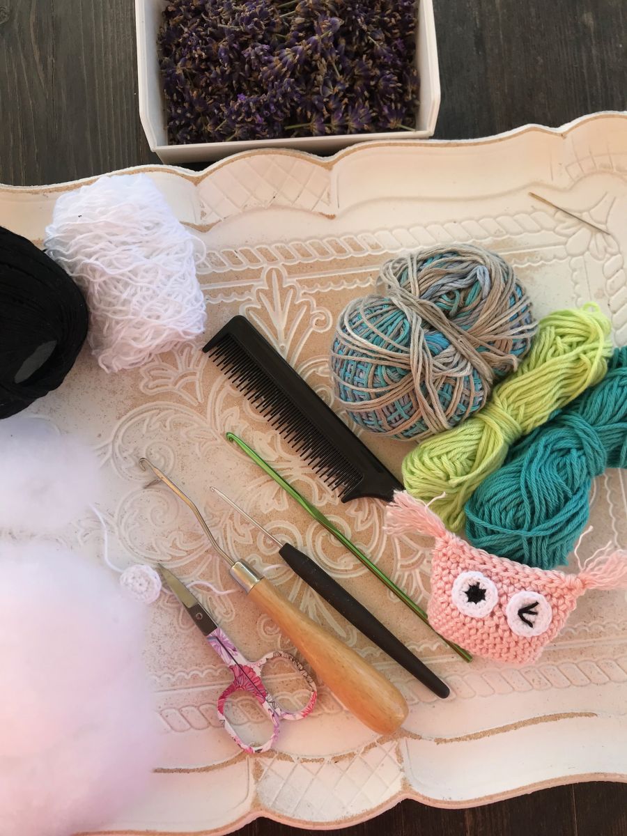 Blog-Inhaltsbild für 'Lavendelmonster - Duftkissen häkeln'