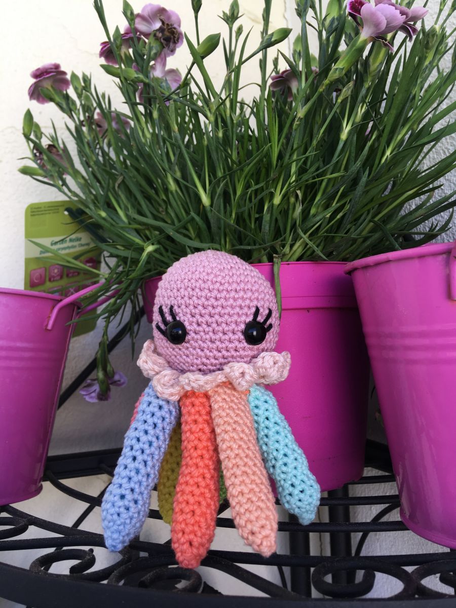 Blog-Inhaltsbild für 'Kostenlose Häkelanleitung, Krake Kimberly'